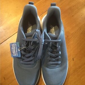 NWT Skechers bob’s womens sz 9 athletic shoes blue